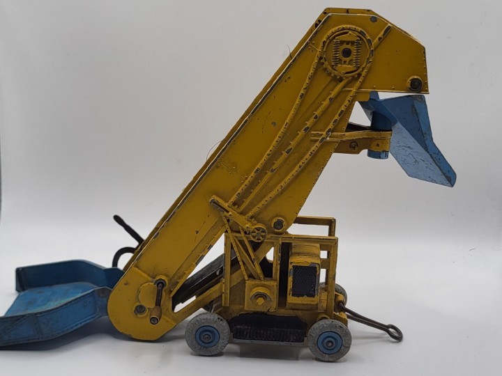 Dinky Supertoys No. 964 Elevator Loader