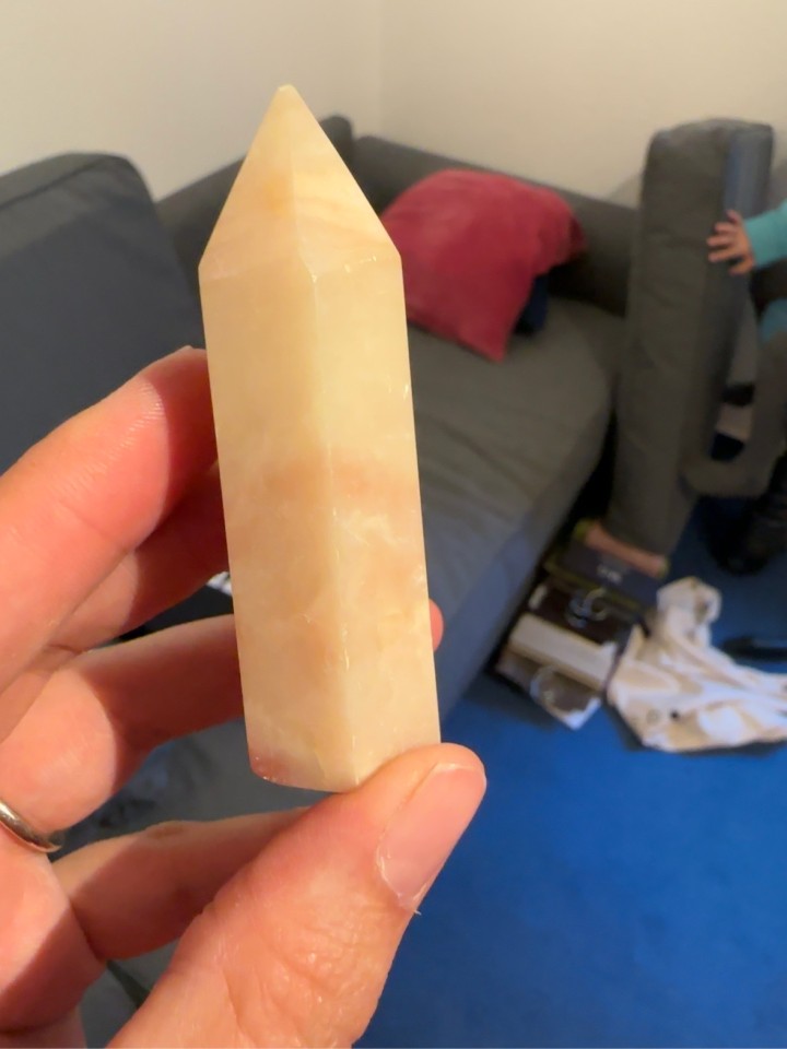 Pink Opal Turm