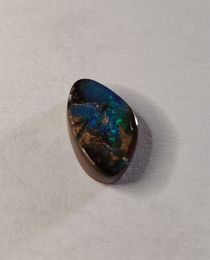 Boulder-Opal