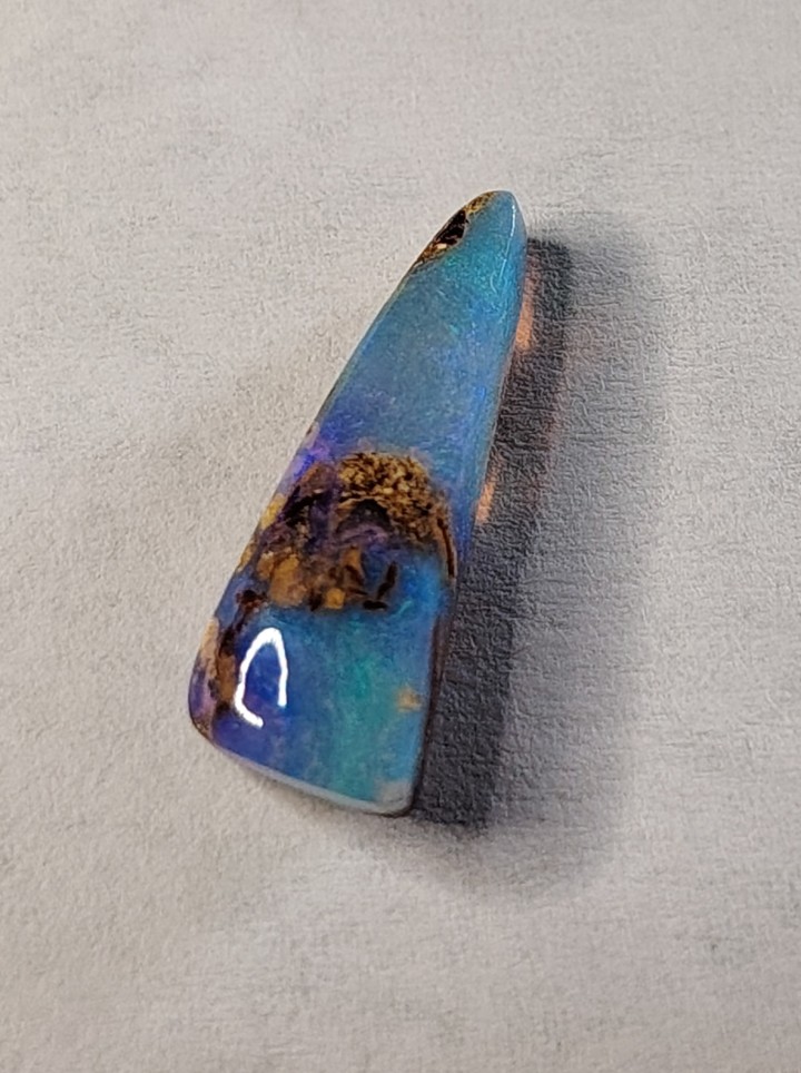 Boulder-Opal
